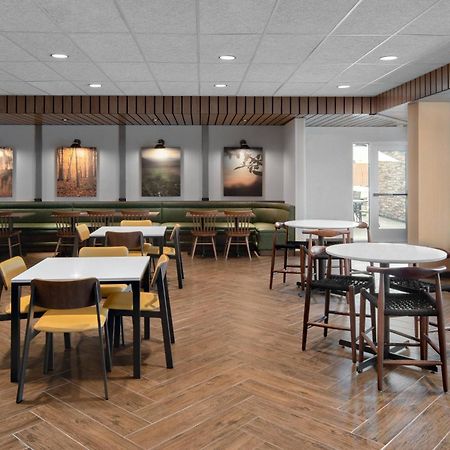 Fairfield Inn & Suites By Marriott Лейк Дженива Экстерьер фото