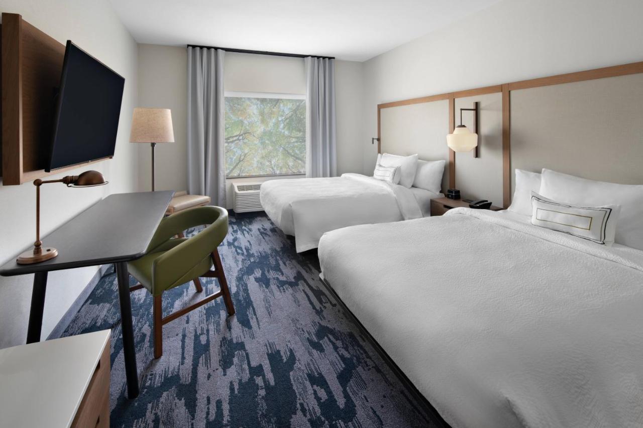 Fairfield Inn & Suites By Marriott Лейк Дженива Экстерьер фото